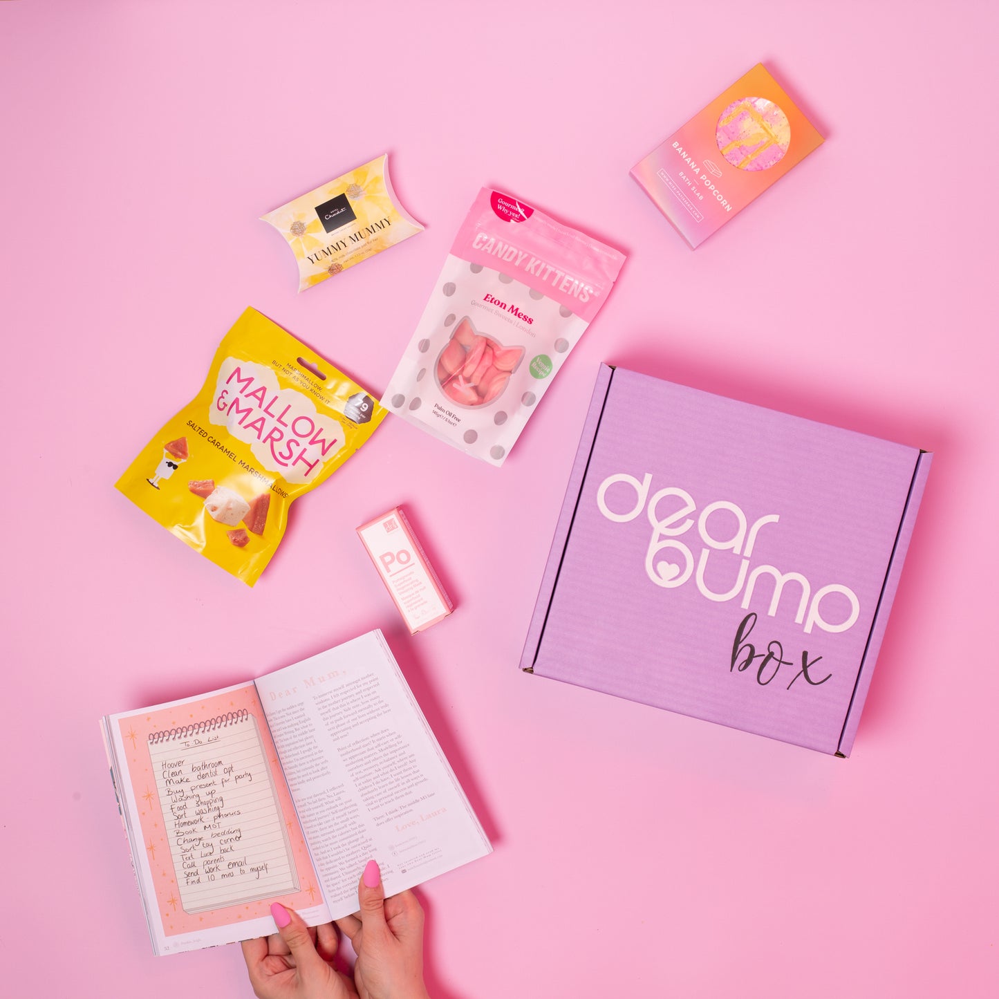 Dearbump gift box for pregnancy and motherhood